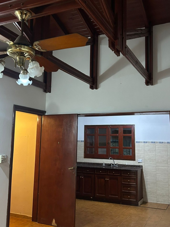 DEPARTAMENTO EN ALQUILER - 2 DORMITORIOS- TAMAREU CASI LAVALLE