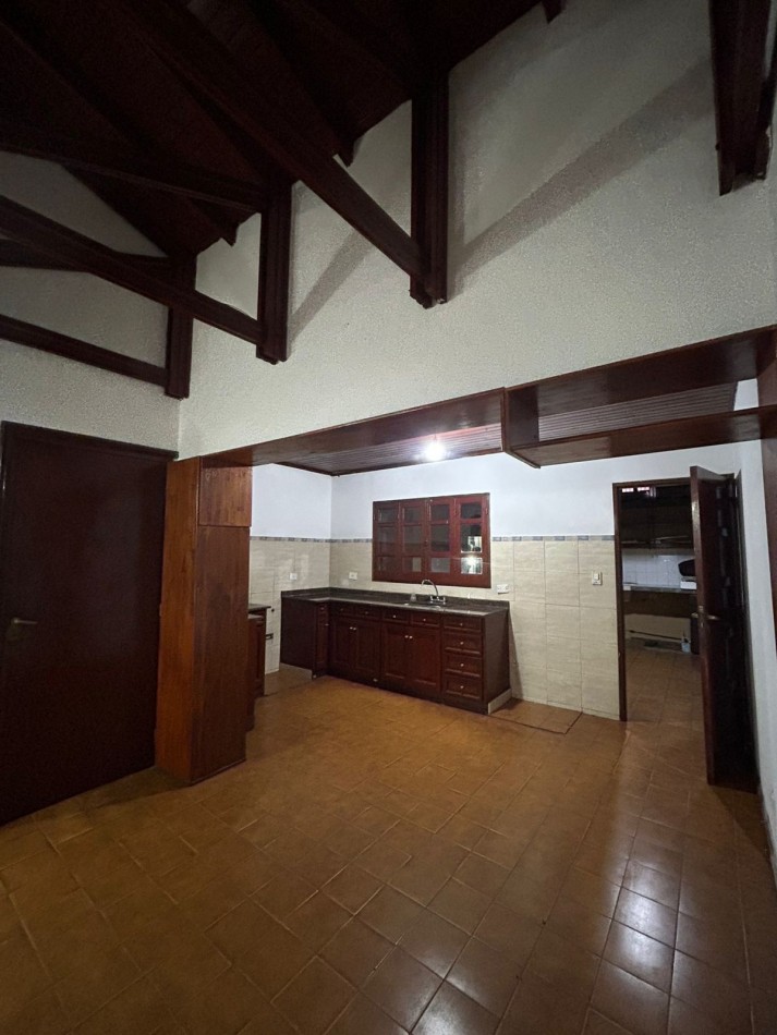 DEPARTAMENTO EN ALQUILER - 2 DORMITORIOS- TAMAREU CASI LAVALLE