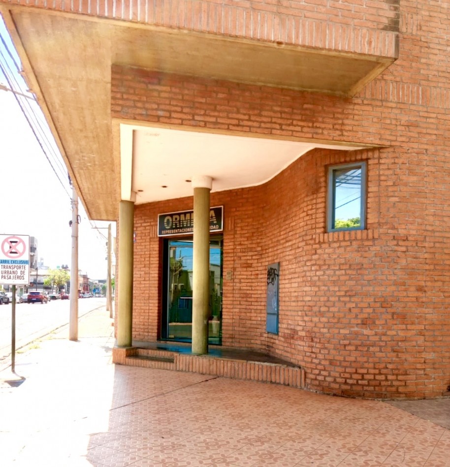 Local comercial en esquina - Excelente visibilidad