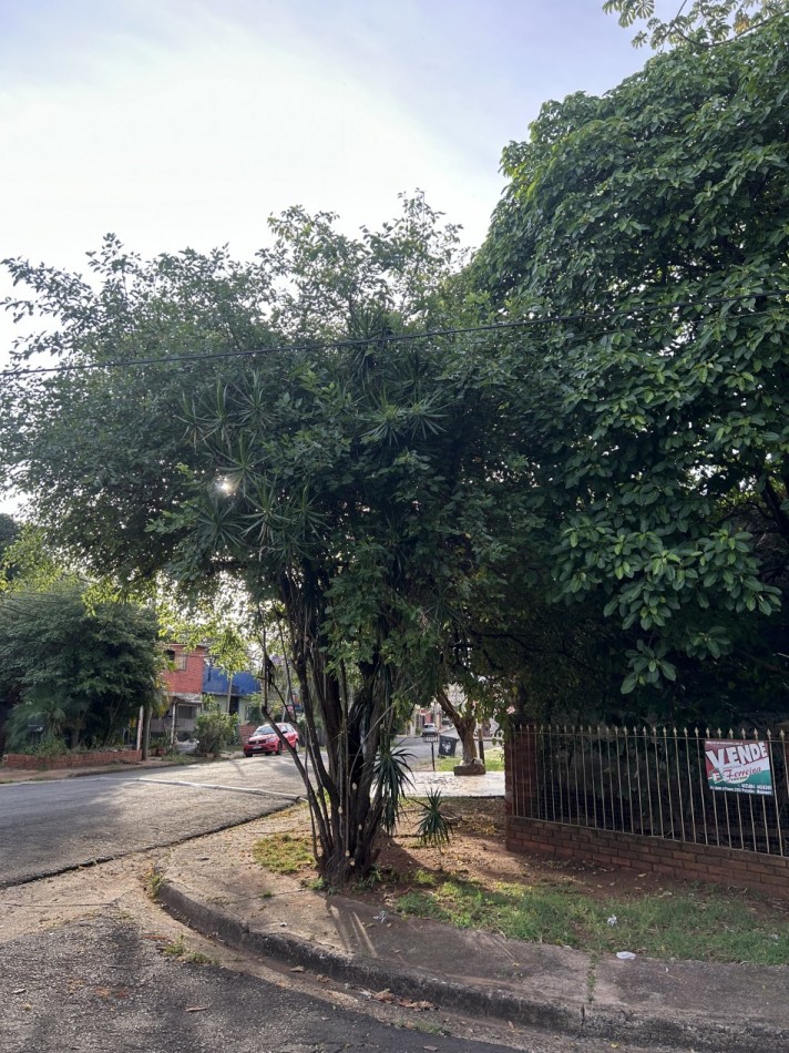  Casa de Dos Plantas con Gran Potencial - Ideal Vivienda + Renta